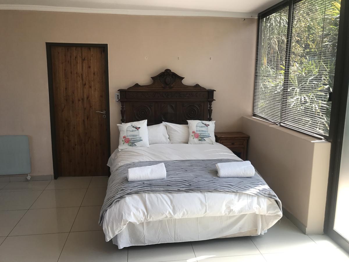 Thatch View Hartbeespoort Εξωτερικό φωτογραφία