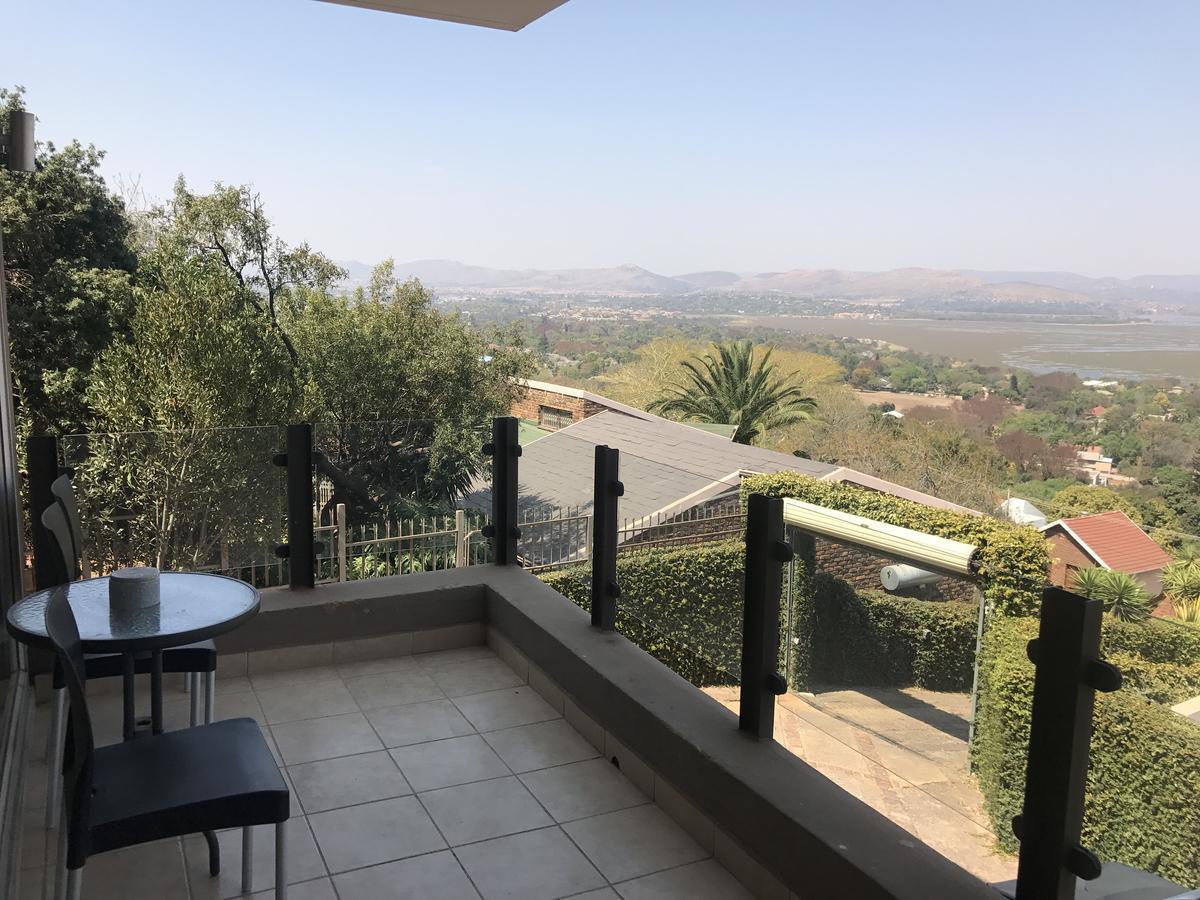 Thatch View Hartbeespoort Εξωτερικό φωτογραφία