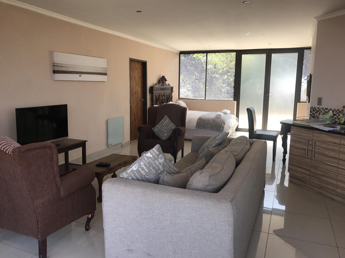 Thatch View Hartbeespoort Εξωτερικό φωτογραφία