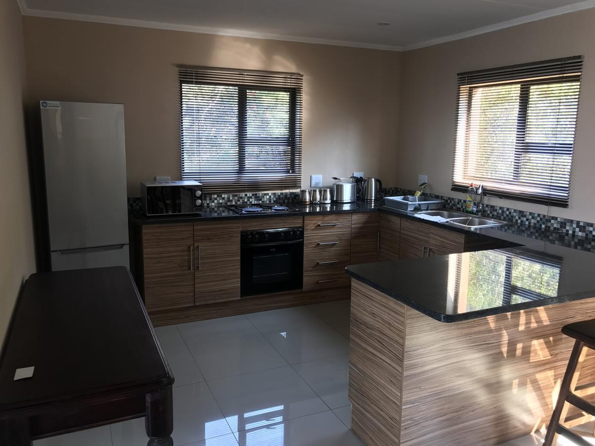 Thatch View Hartbeespoort Εξωτερικό φωτογραφία