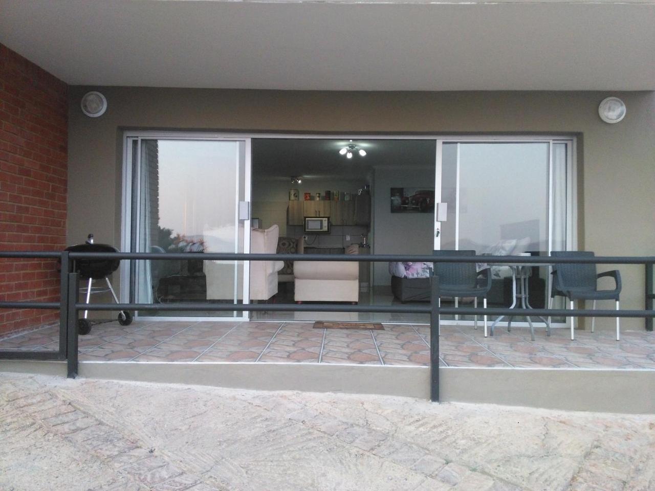 Thatch View Hartbeespoort Εξωτερικό φωτογραφία